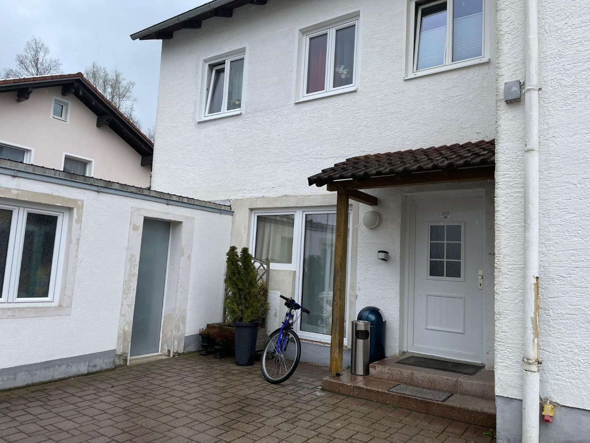 Zv-Scholtz Gaestehaus Eisenfelden Winhoring Exteriör bild
